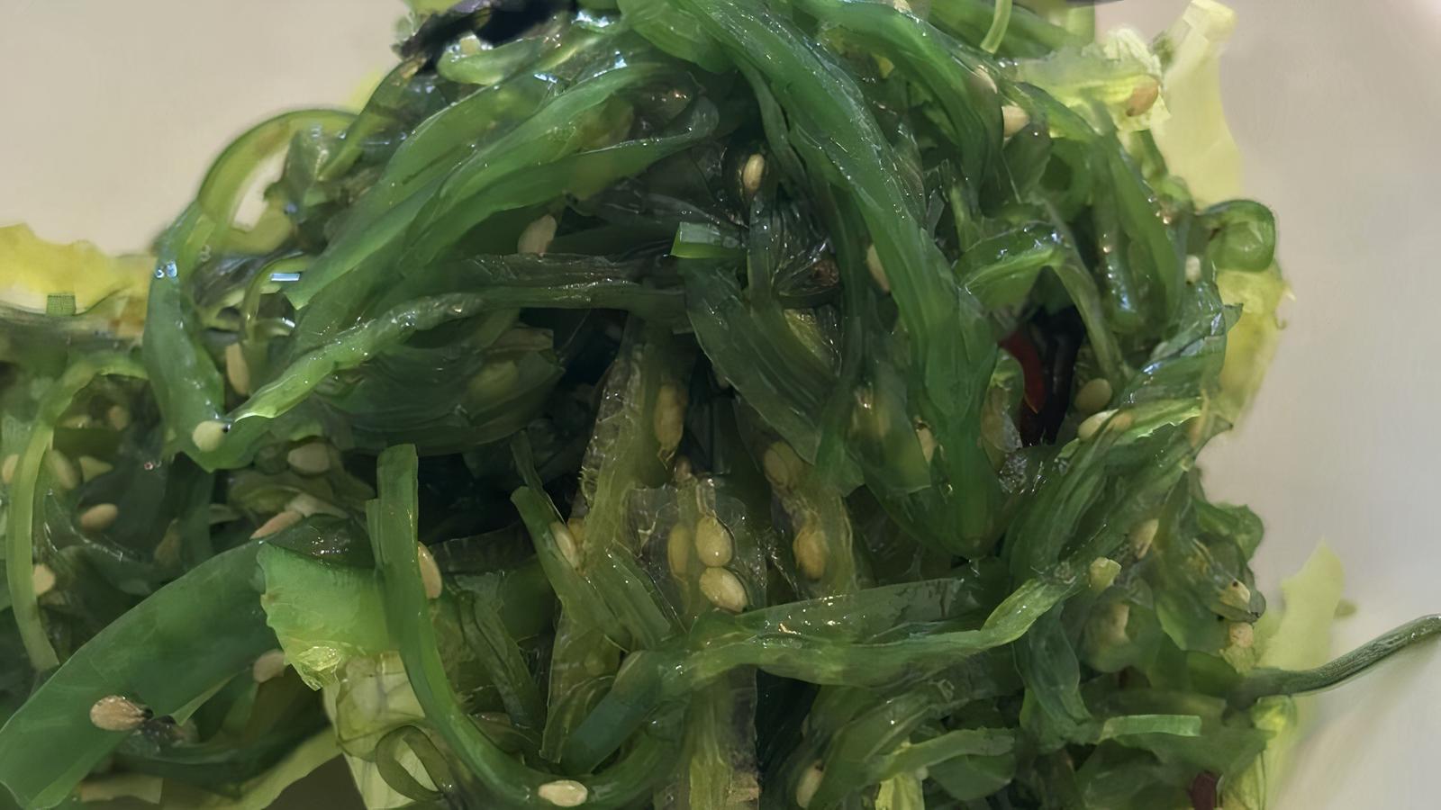 Goma Wakame (Small Seaweed Salad)