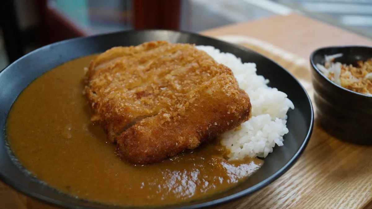 15 Tonkatsu - Curry