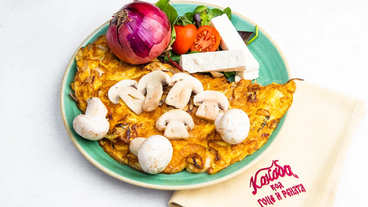 Omlet pečurke i luk