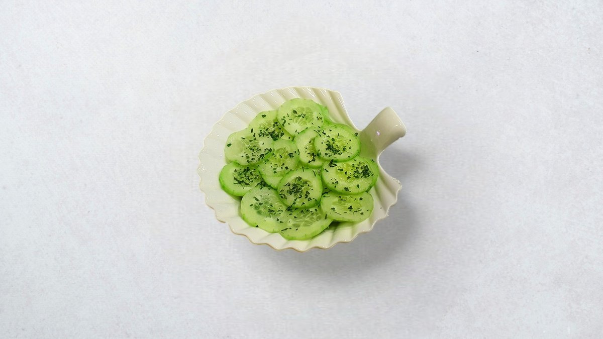 Krastavci salata