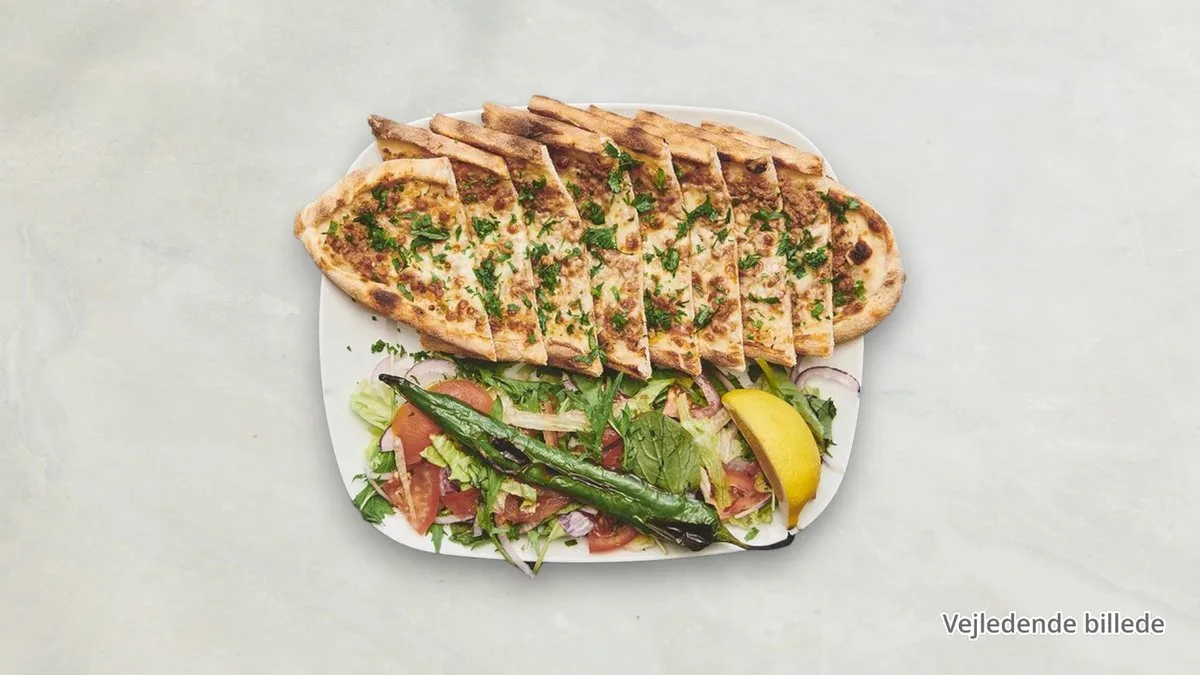 3. Lahmacun (2 stk)