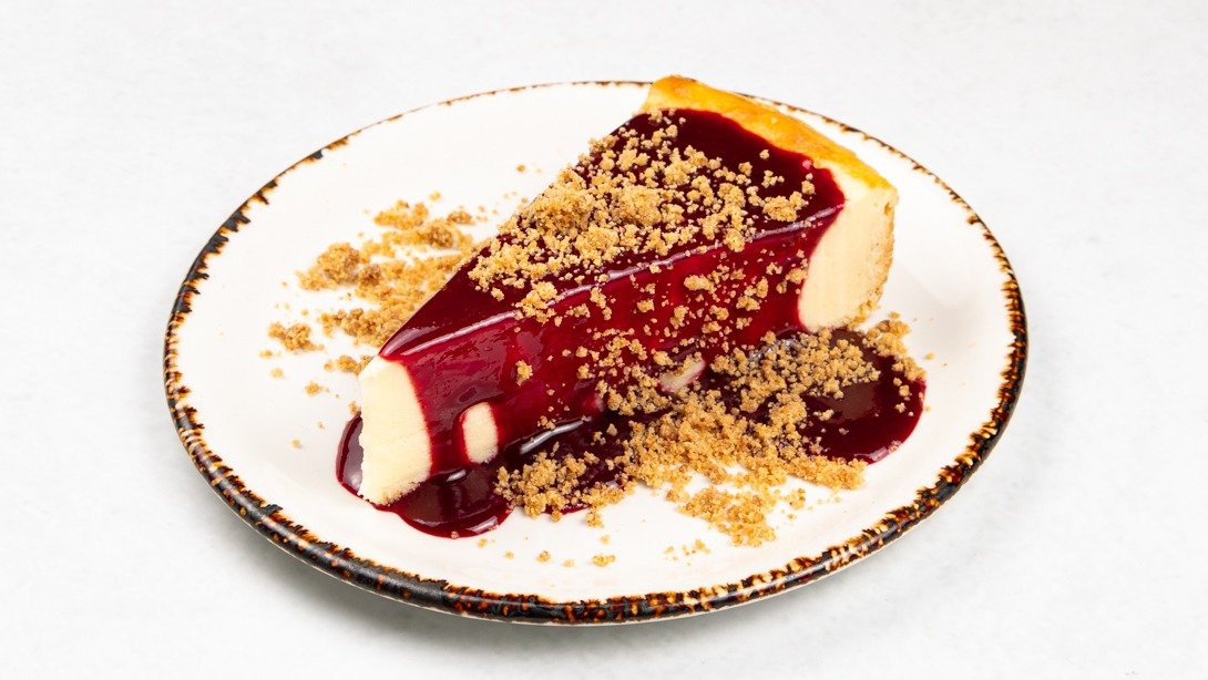Cheesecake s sadnim prelivom