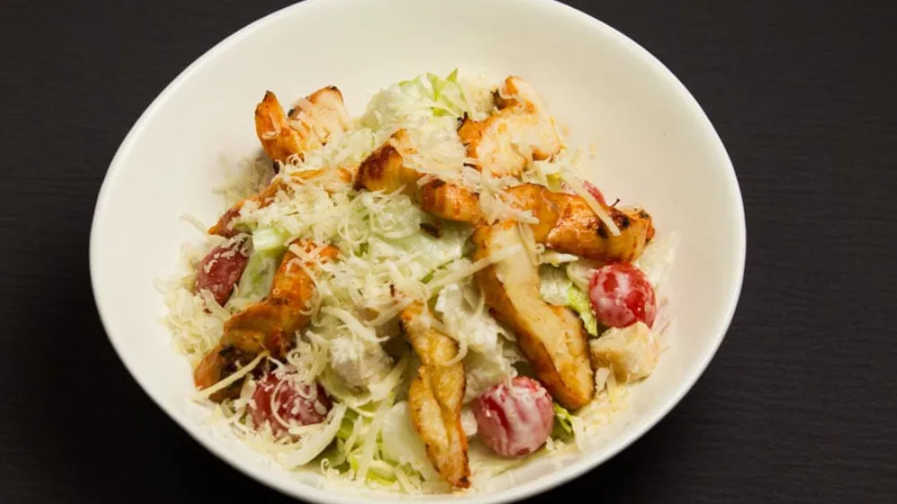 Toyuqlu Sezar Salatı 250 qr