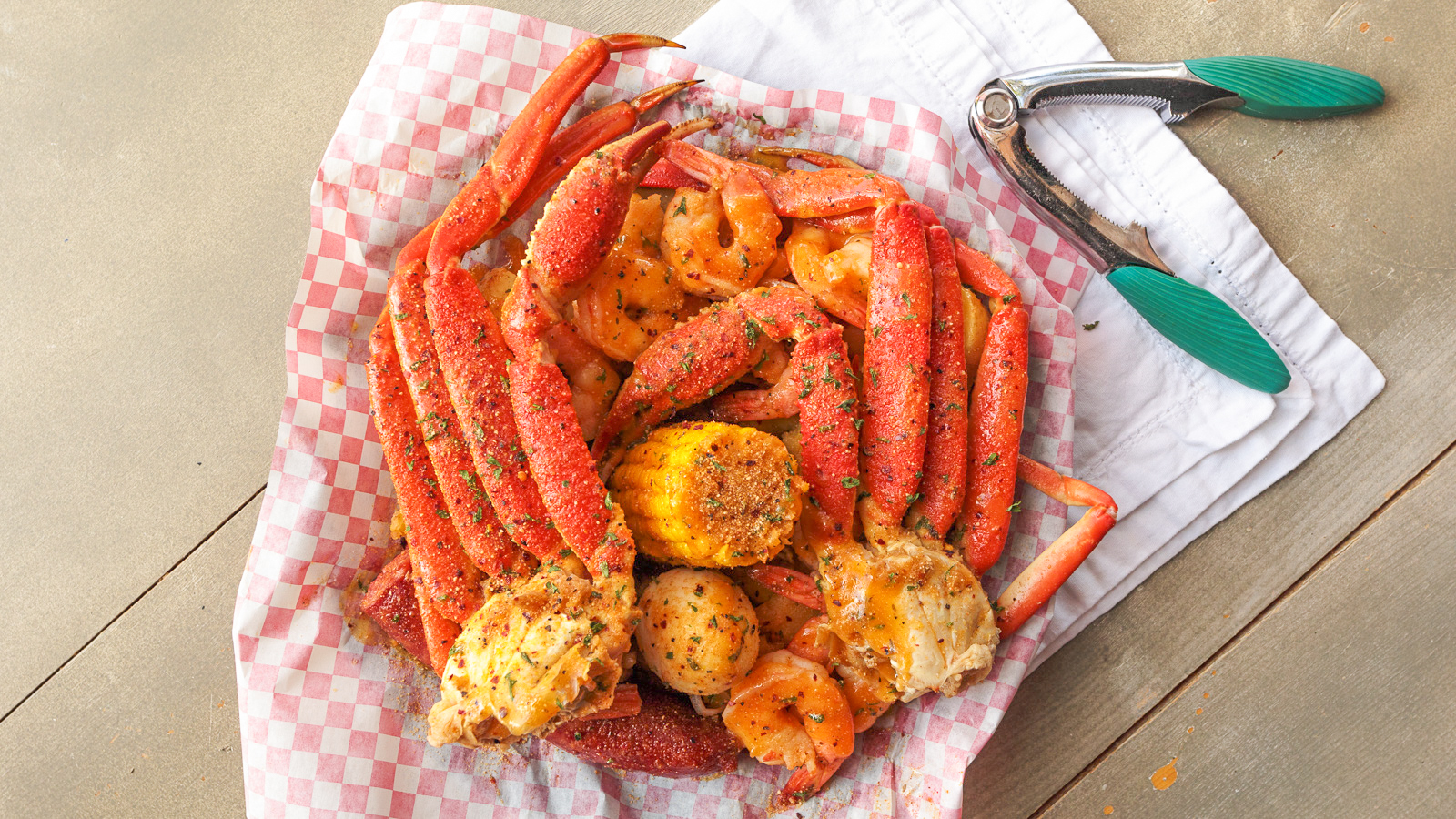1. Krab and Shrimp Platter Lunch