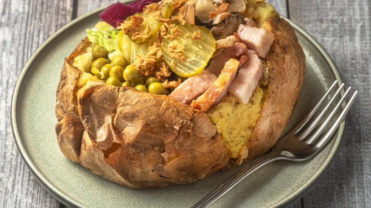 Kumpir boczek- pieczarki duży