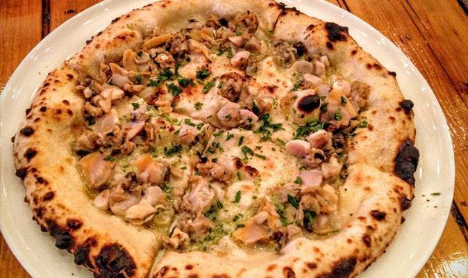 Brunette Pizza