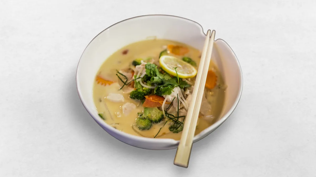 Tom Kha
