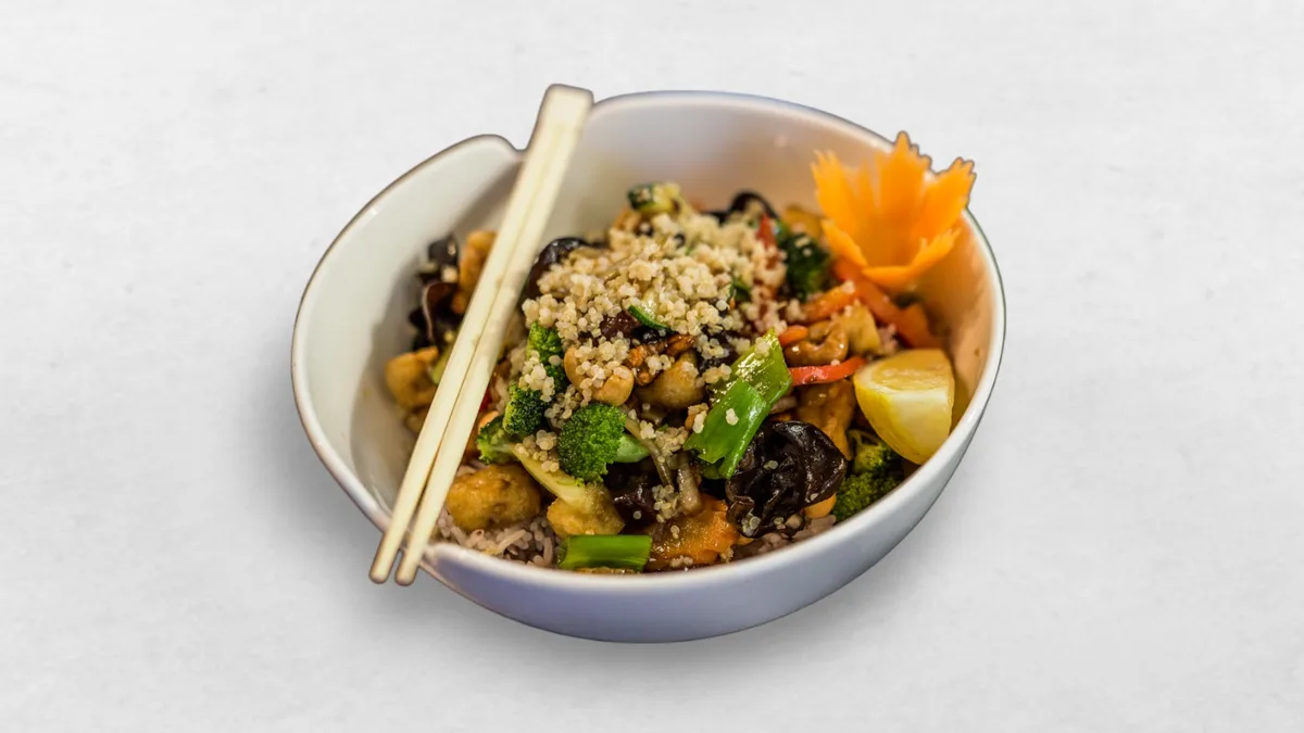 Vegan Mango-Cashew-Bowl