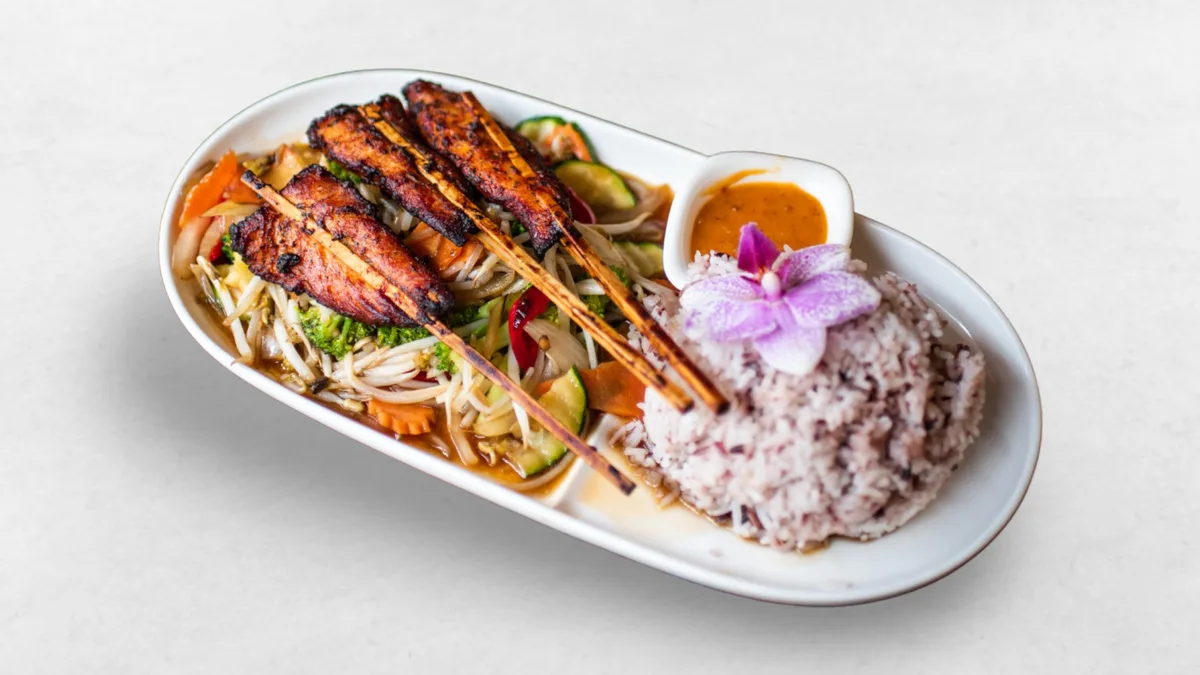 Wok Sate Gai