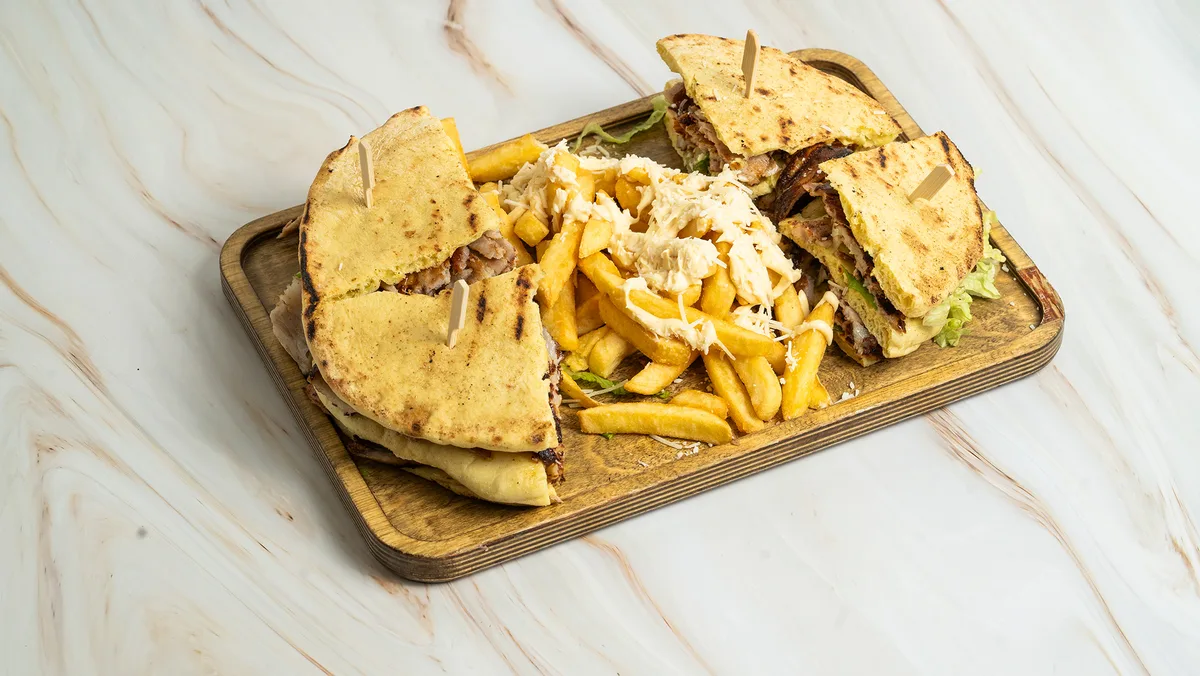 Club Sandwich Γύρος Χοιρινός