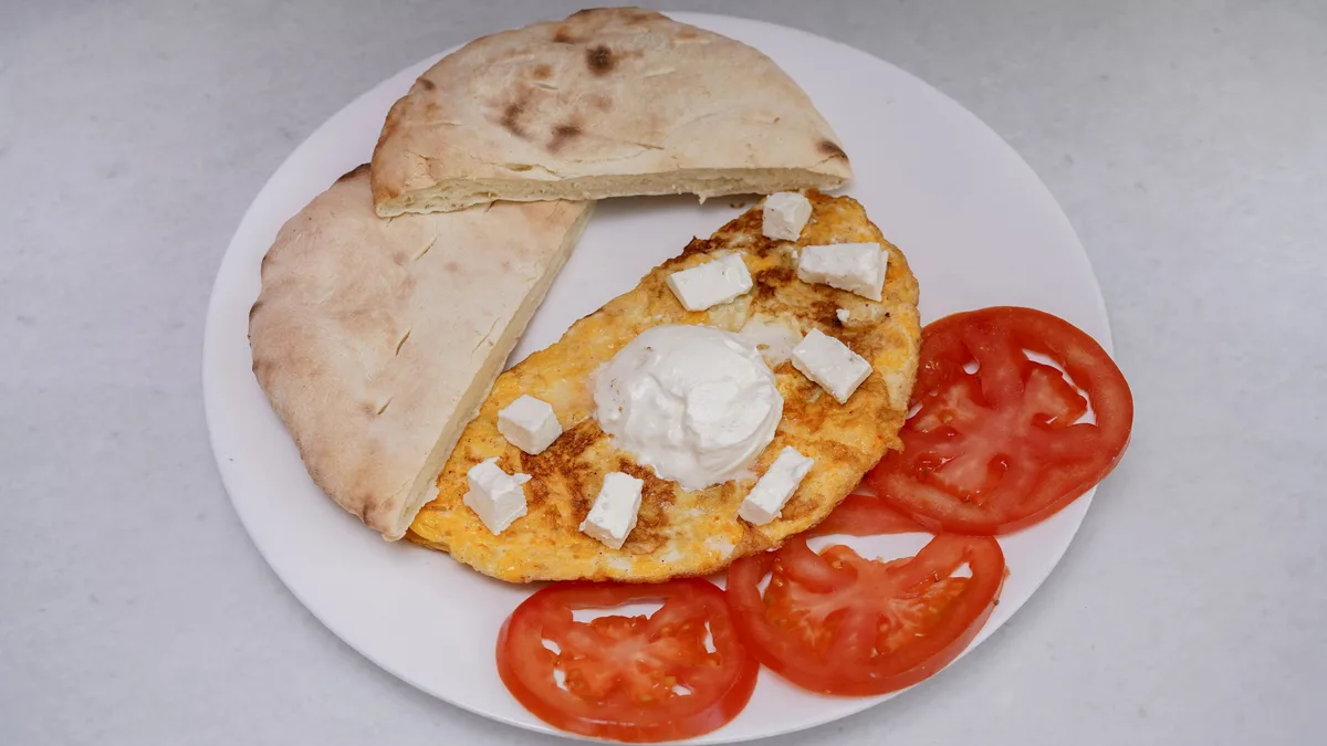 Omlet sa sirom