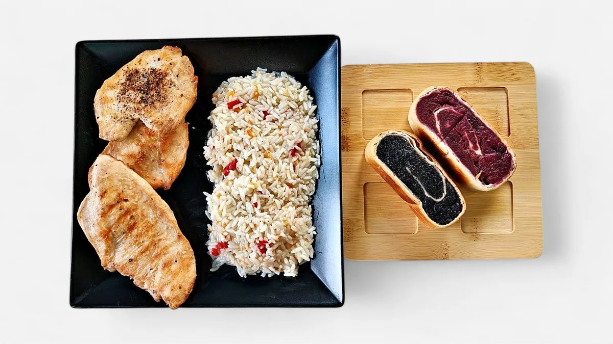 Grilovano belo meso 300g + riža 300g + dezert dana