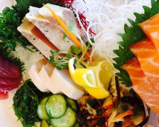 Mixed Sashimi (12pcs)