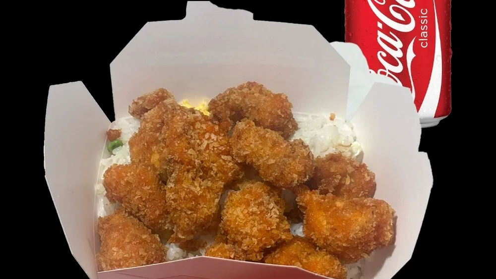Meniu cutie pui+ doza Coca cola