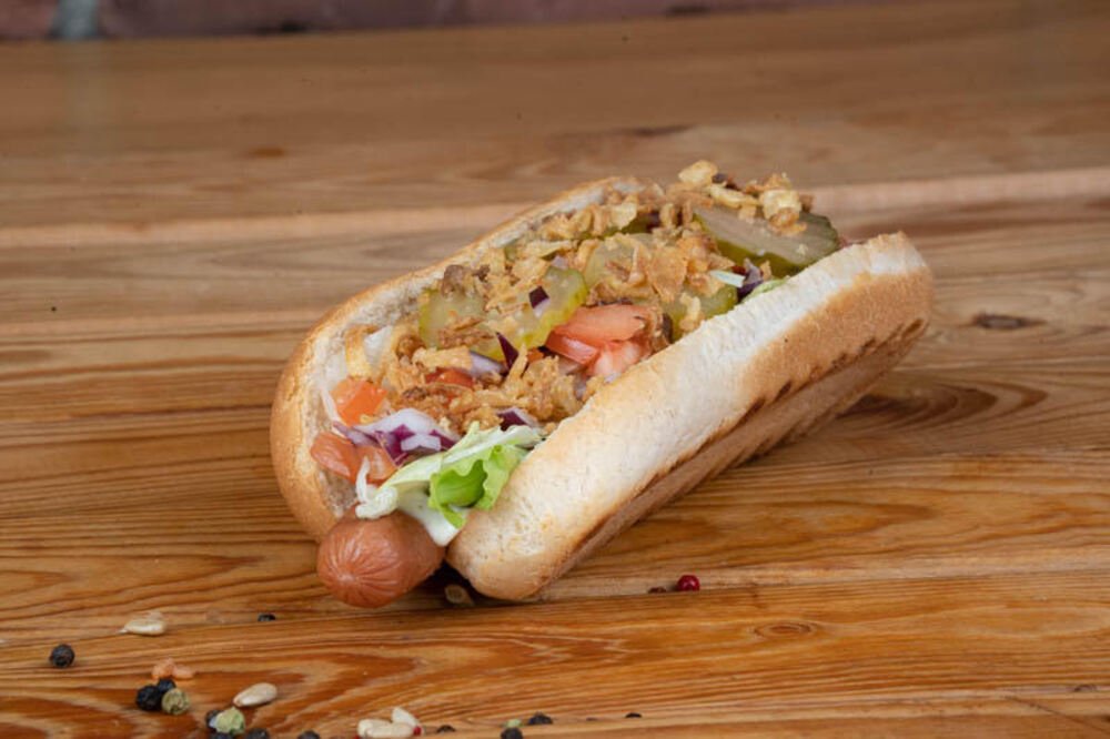 Hot dog z warzywami