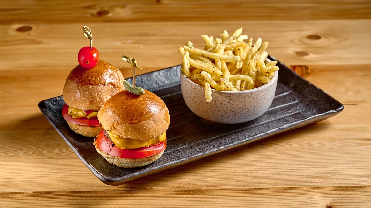 Black Angus Burger