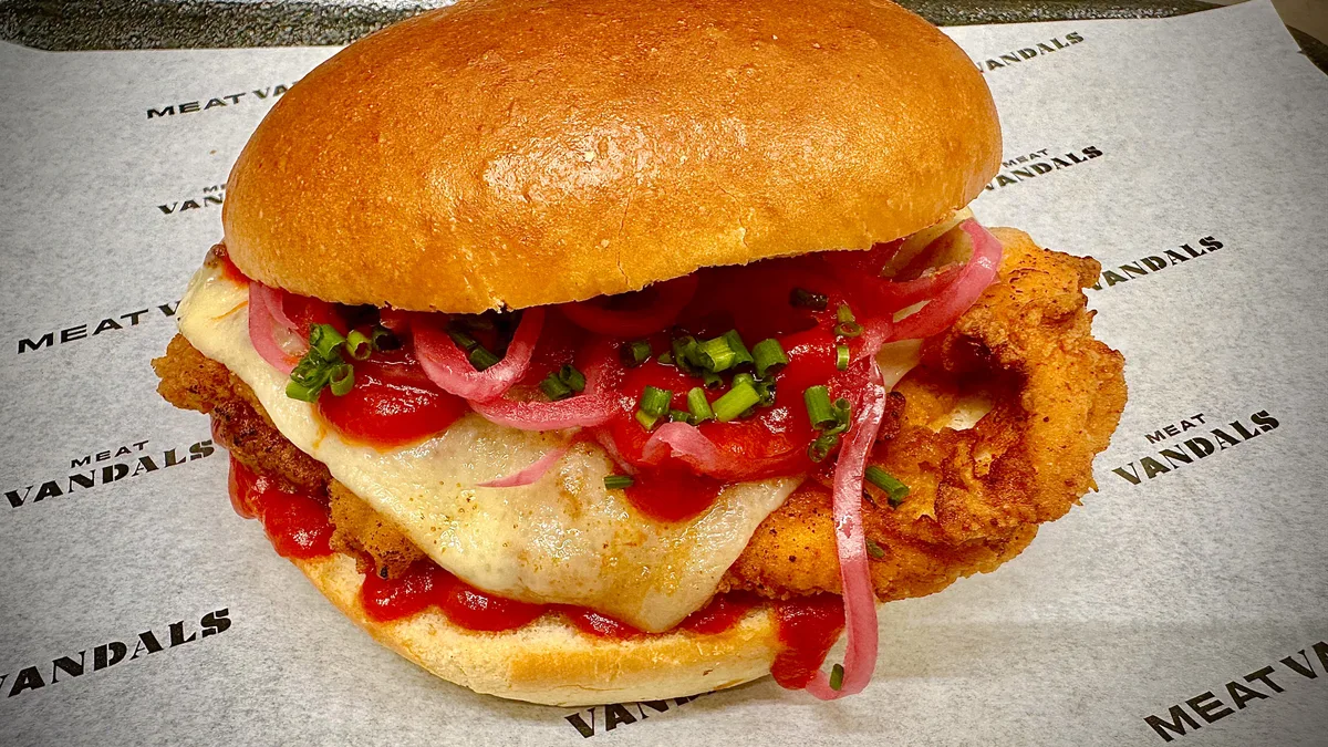 Chilli Chicken Burger