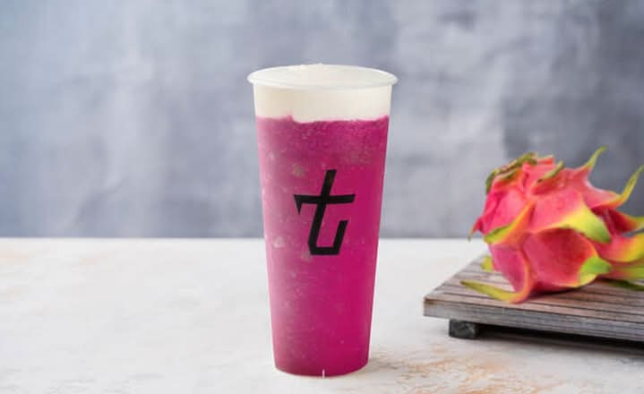 Dragon Fruit Tea W. Milk Foam