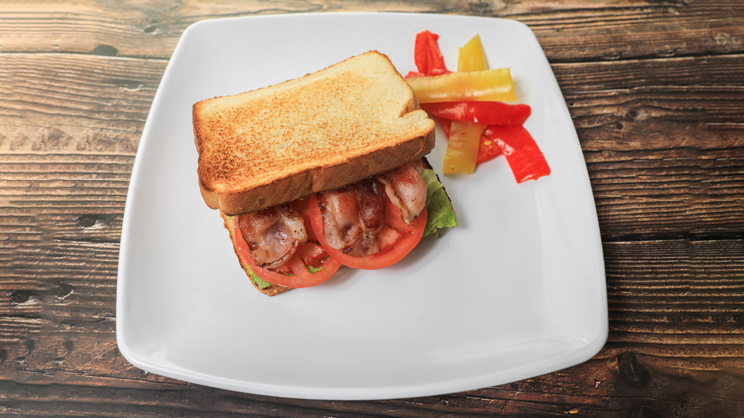 BLT