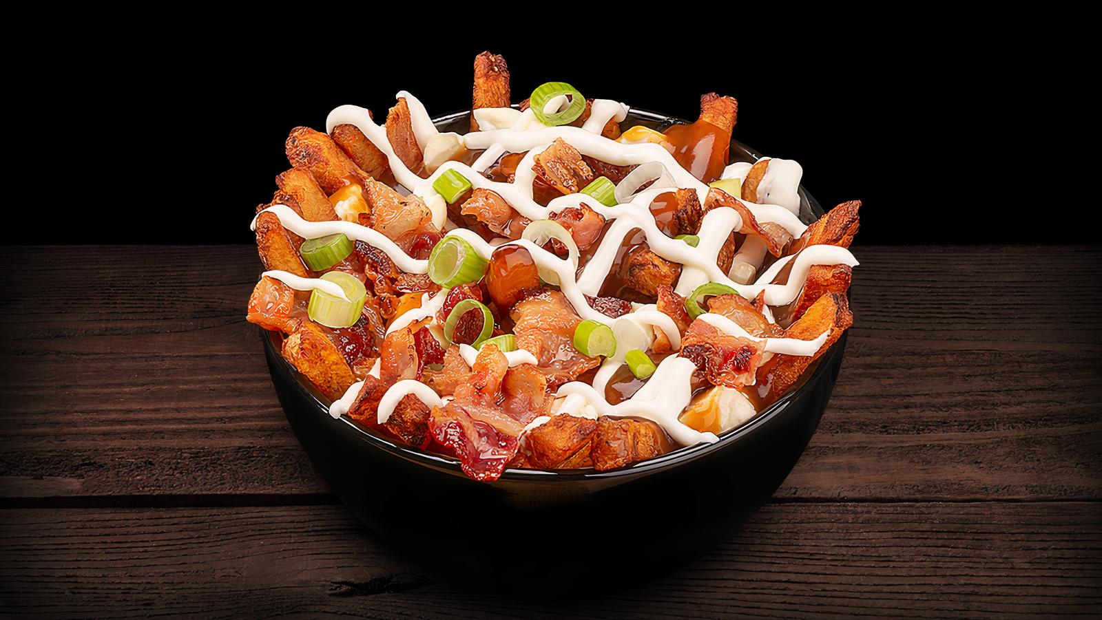 POUTINE CRÈME SÛRE BACON