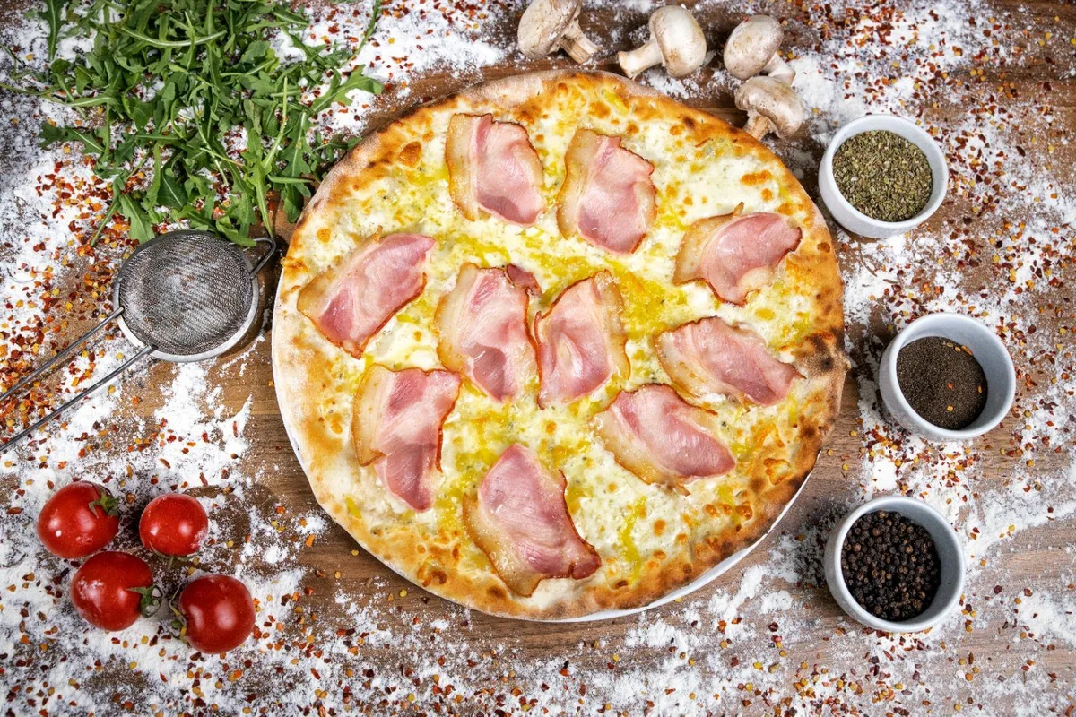 PIZZA SPECIALA + URSUS COOLER