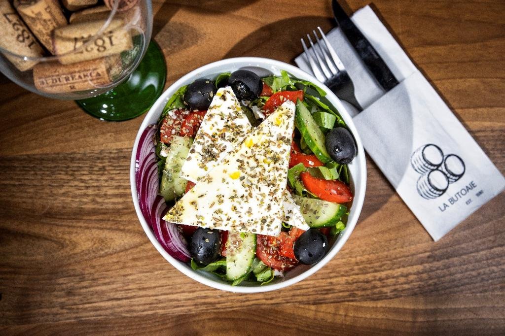 SALATA GRECEASCA