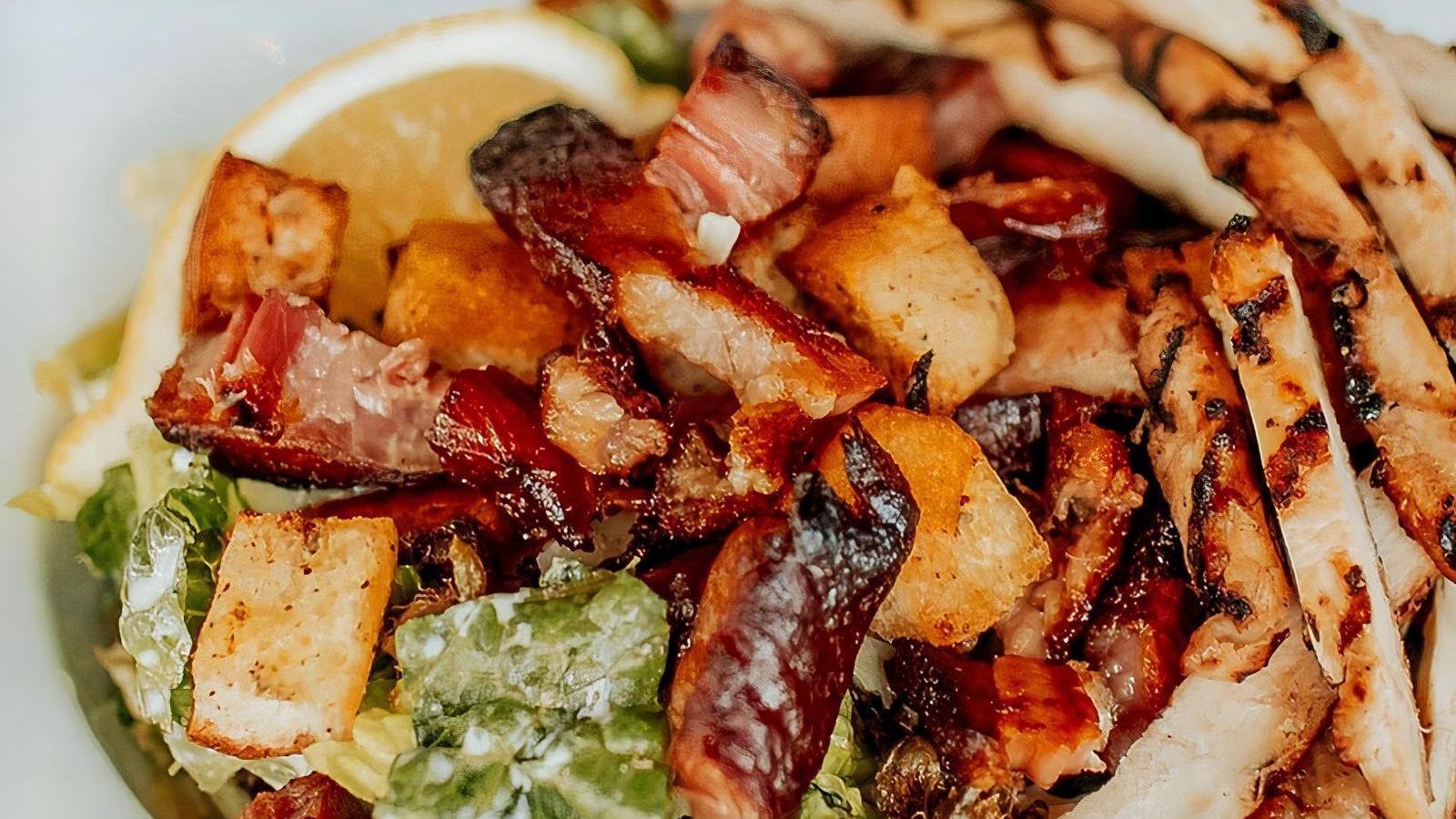 Cœur de romaine César au poulet / Chicken caesar-style romaine heart