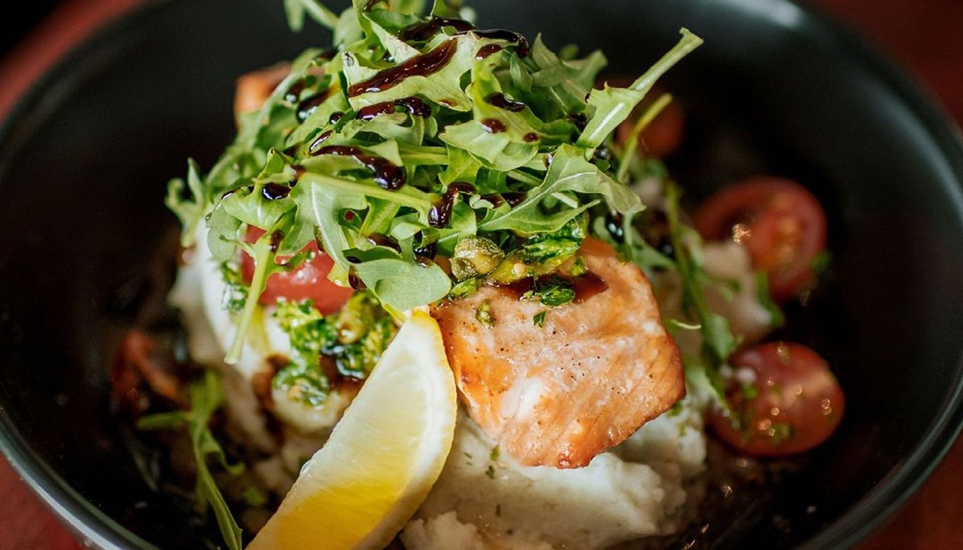 Filet de saumon rôti / Roasted Salmon Fillet.