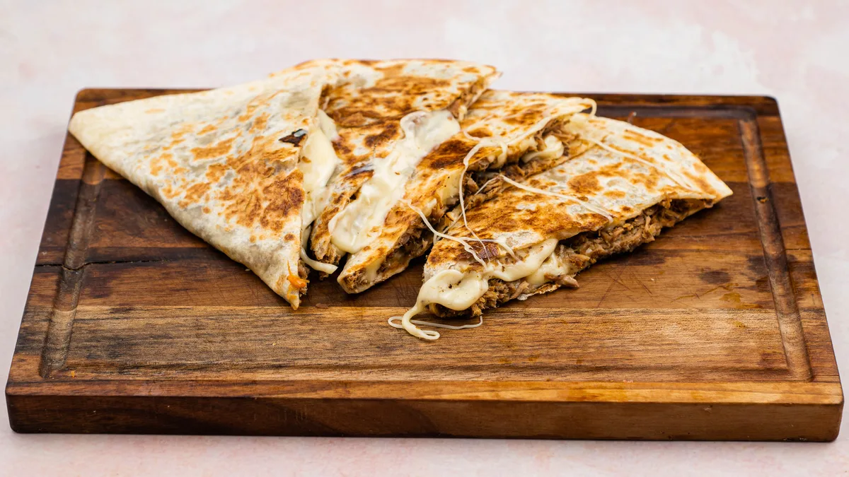 Quesadilla barbacoa junetina