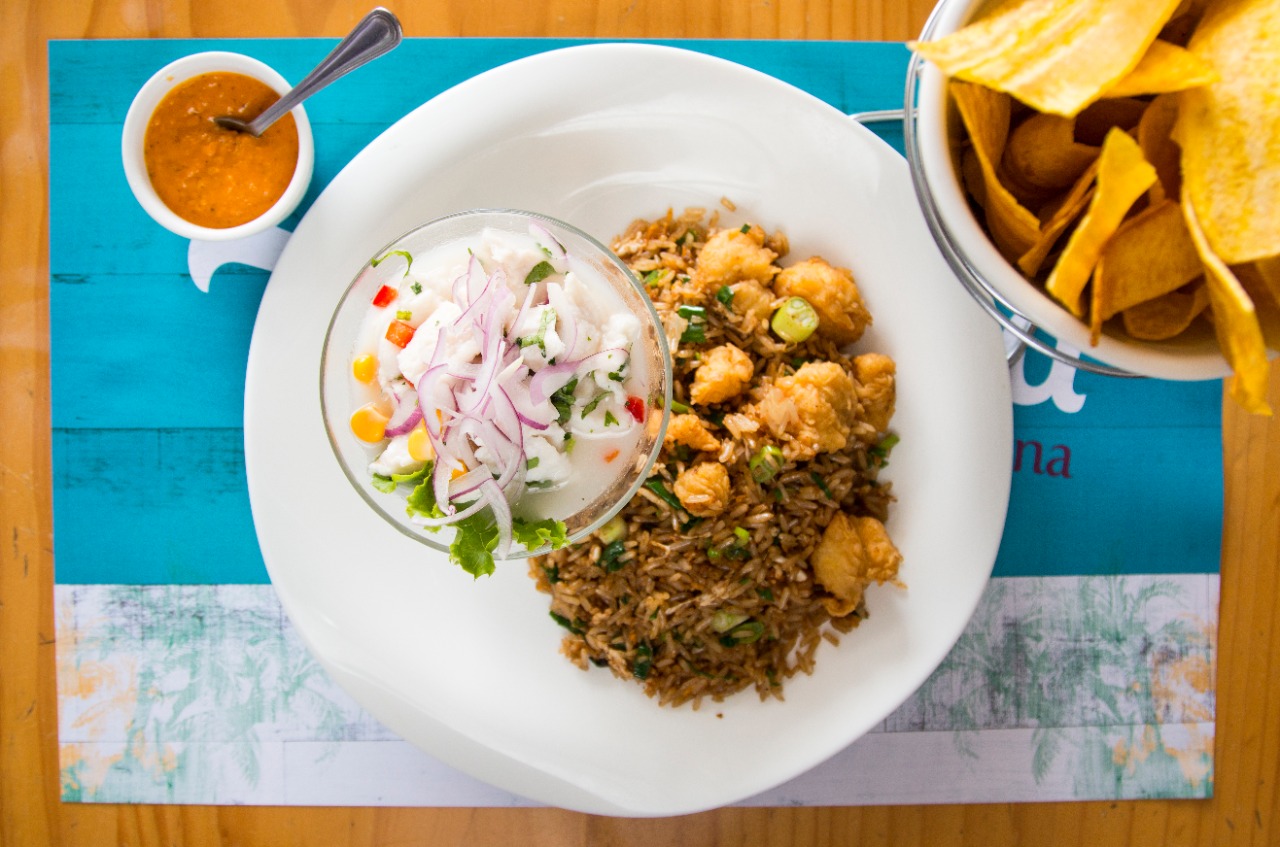Mita Ceviche Peruano y Mita Chaufa de Pollo