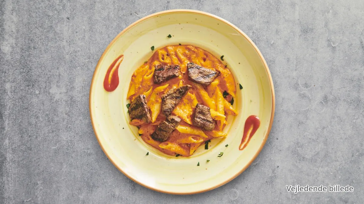 Pasta med kødstrimler