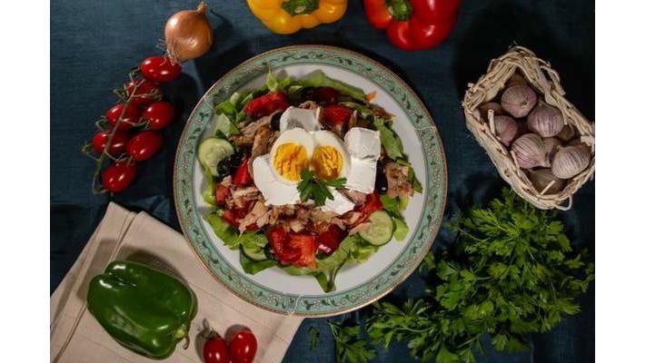 Salată Bulgărească