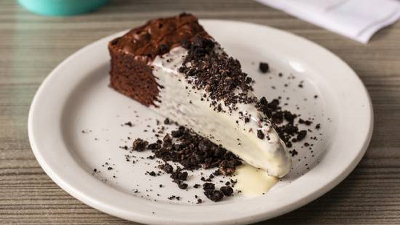 Tranche de gâteau brownie / Brownie Cake Slice