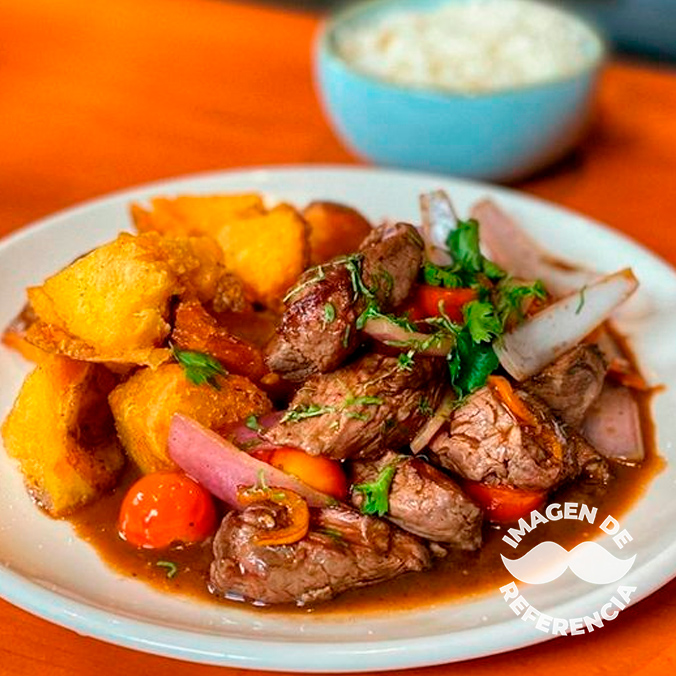 Tacu Tacu de Lentejas con Lomito Saltado