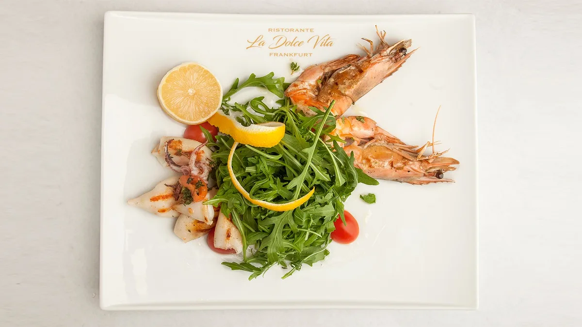 Insalata di Rucola con Calamari e Gamberoni