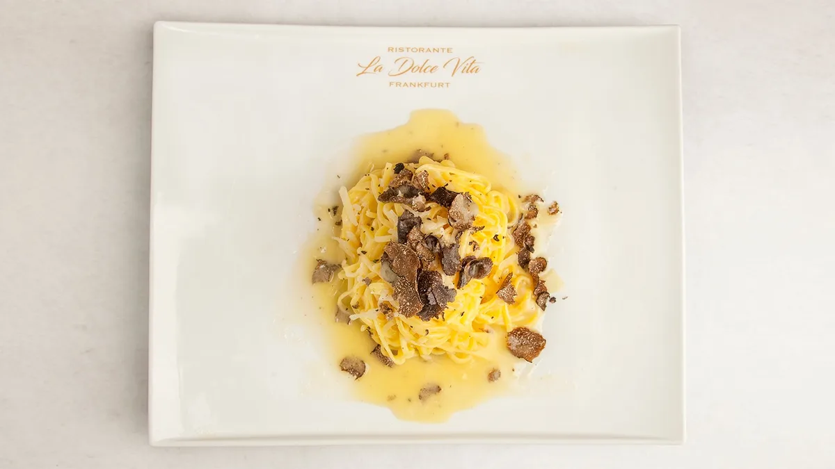 Tagliolini con Parmigiano e Tartufo