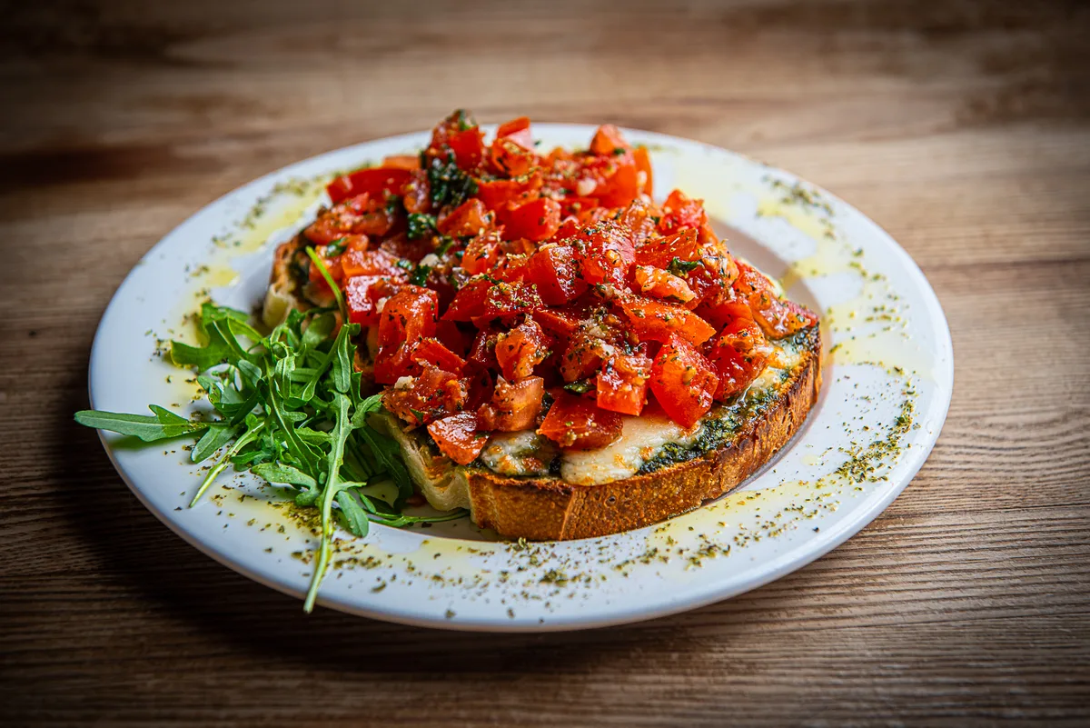 Bruschetta mediterranea (vegetarian)