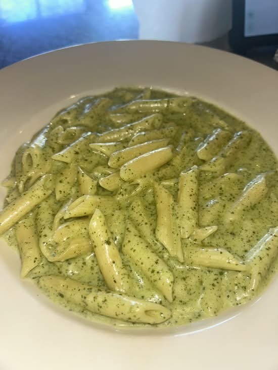 Pasta with Creamy Pesto Sauce