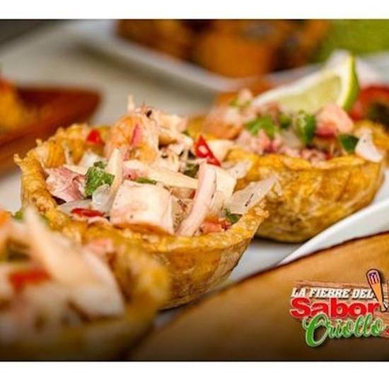 TOSTONES RELLENOS PULPO