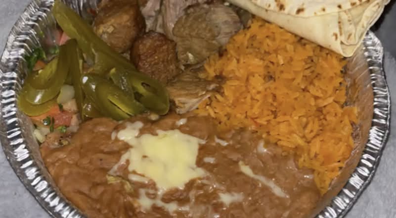 Carnitas Dinner