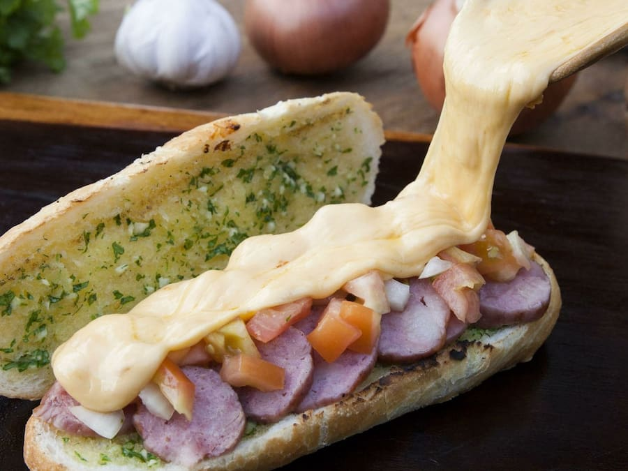Linguiça Apimentada ao Pão de Alho