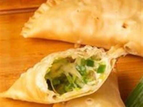 Pastel de Alho Poró com Queijo