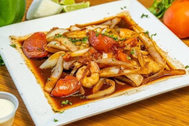 Criollo Fish with Shrimp