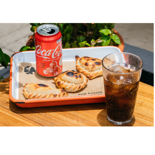 Trio de Empanadas + Coca.