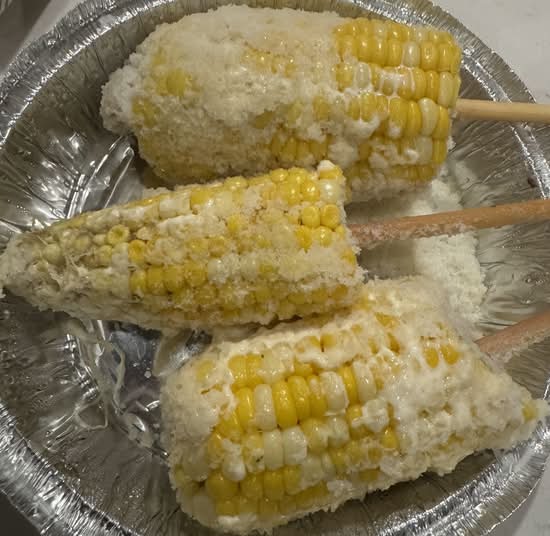 1. Elotes Asados / 1. Roasted Corn