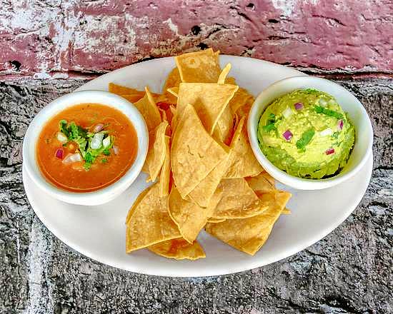 Guacamole y Salsa Casera