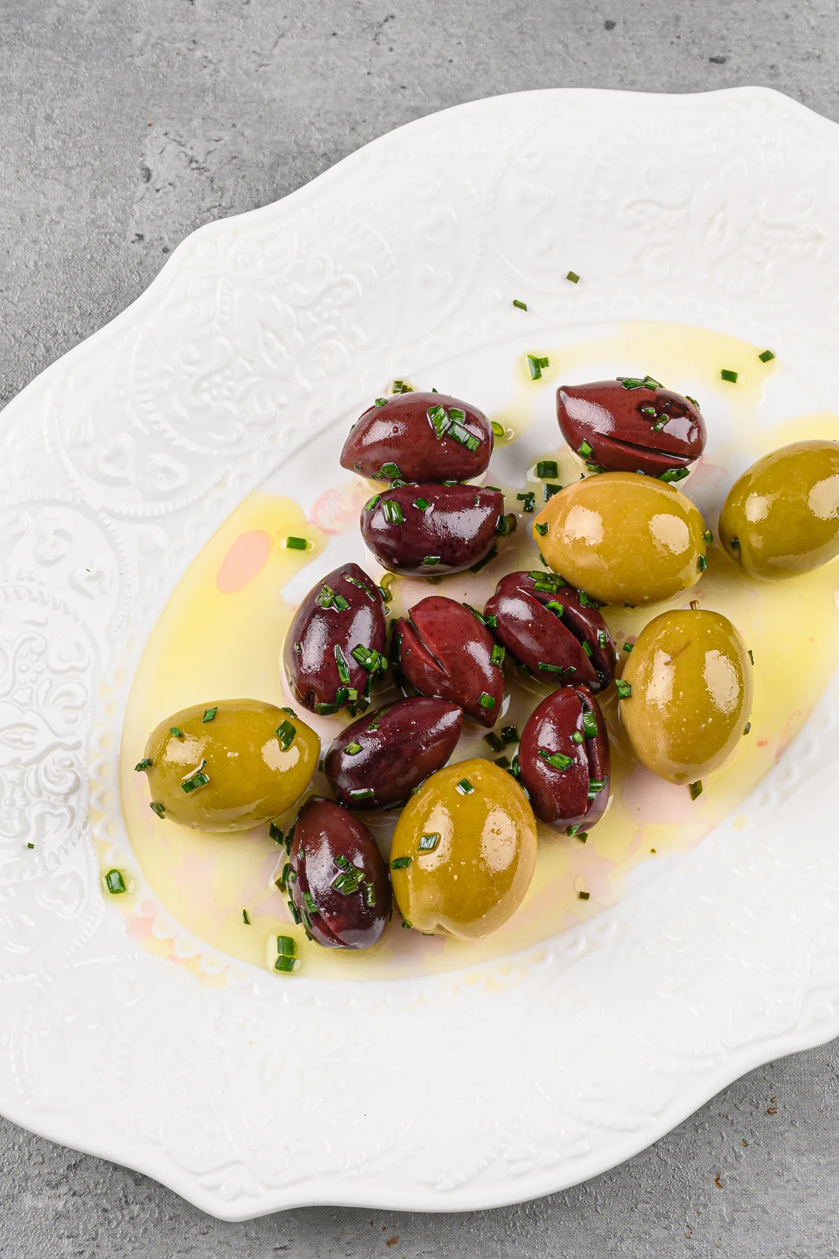 Маринованные оливки