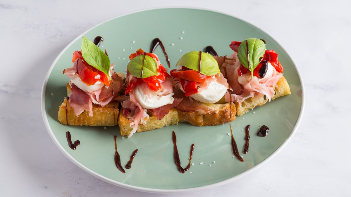 Buratta brusketi/burrata bruschetta