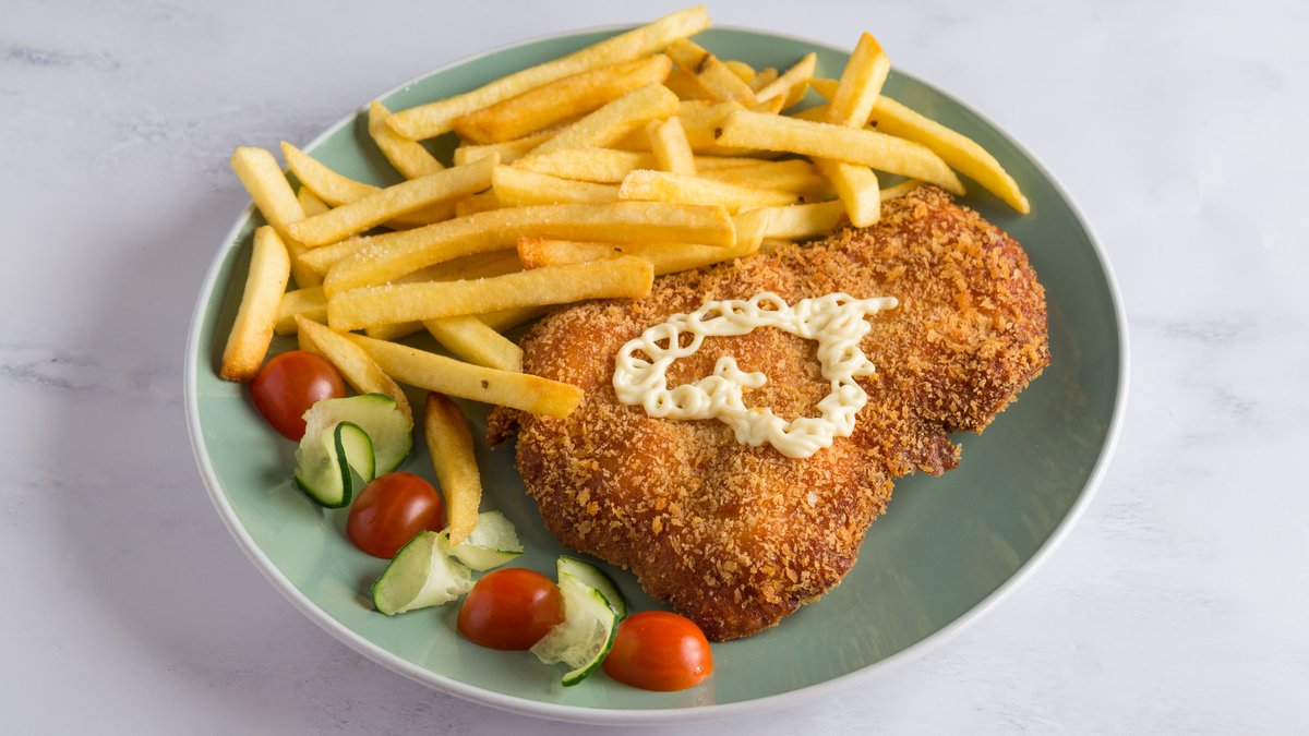Pohovano belo 100 g + pire ili pomfrit 100 g
