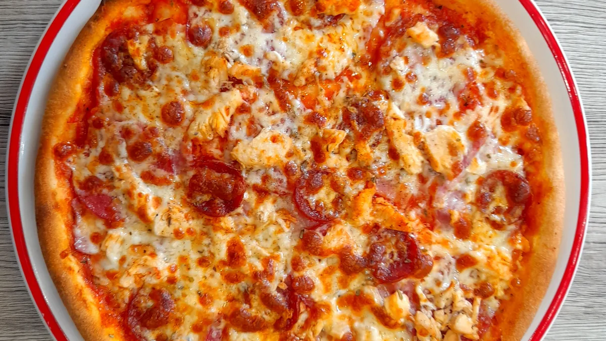 Húsimádó pizza 28cm